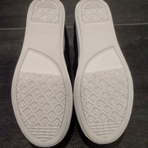 Brand new black lace sneakers - Picture 6 of 8